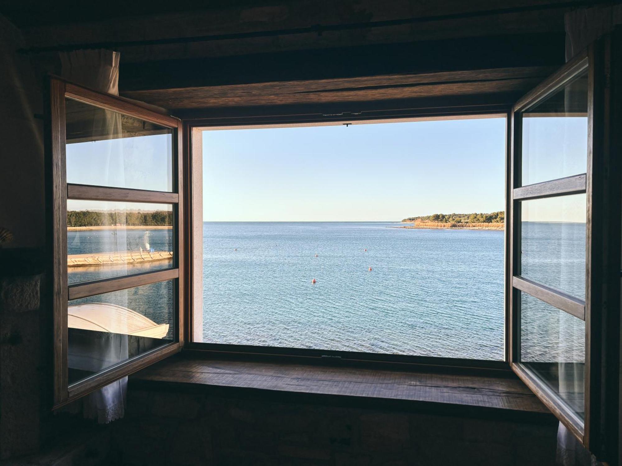 City Center Coastal Escape - Apartments With Sea View Or Cozy Room Novigrad Istria Εξωτερικό φωτογραφία