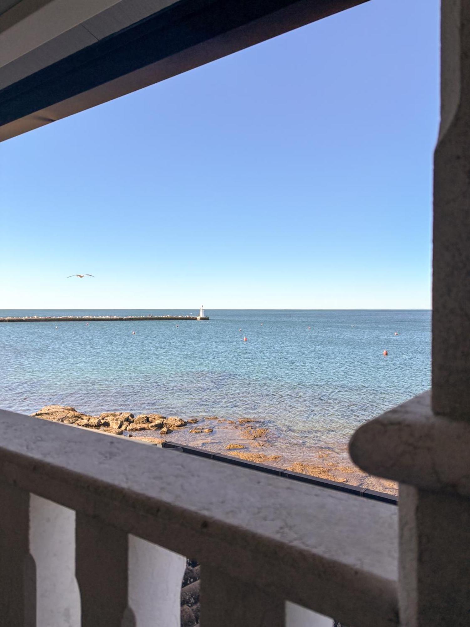 City Center Coastal Escape - Apartments With Sea View Or Cozy Room Novigrad Istria Εξωτερικό φωτογραφία