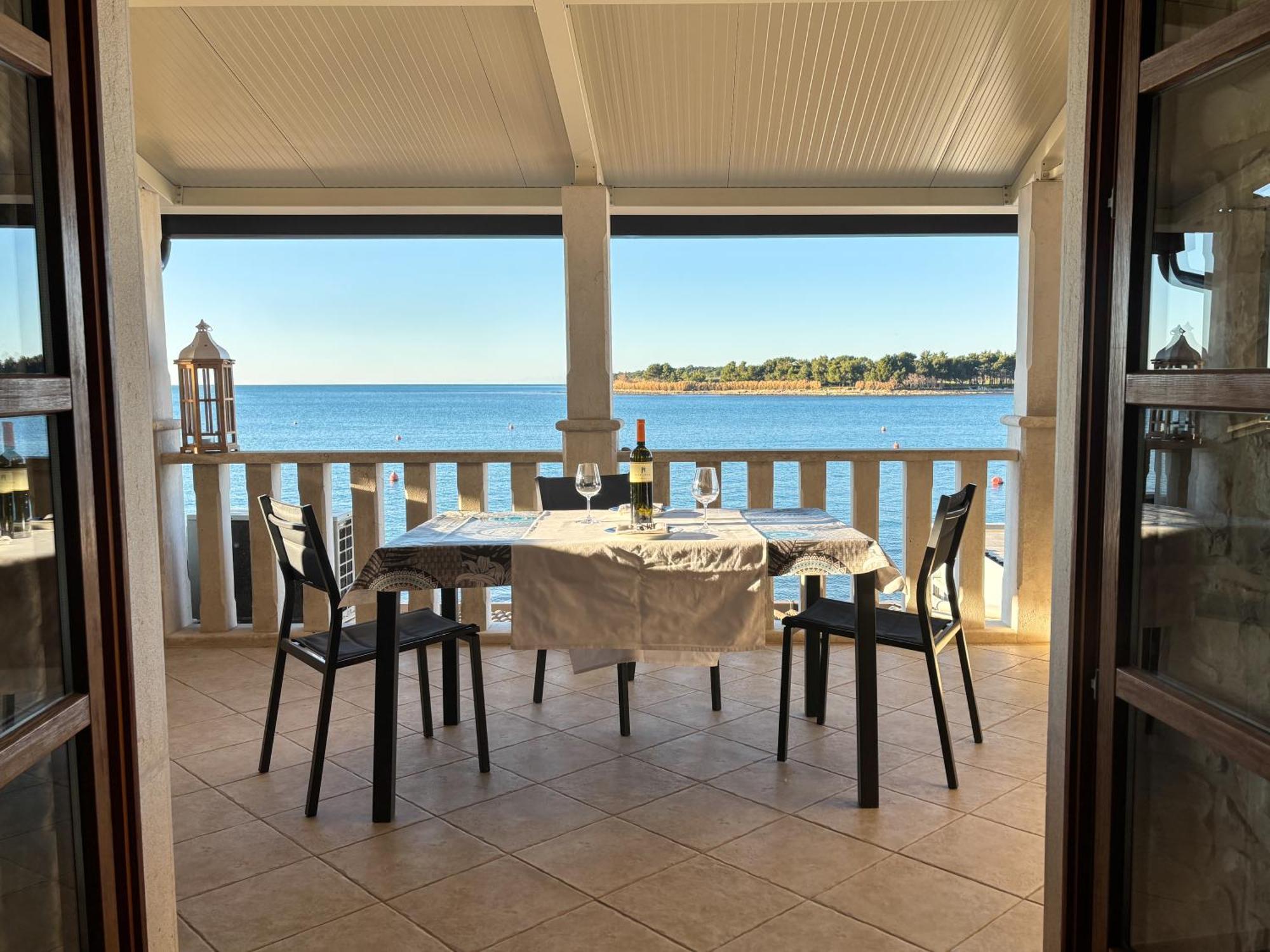 City Center Coastal Escape - Apartments With Sea View Or Cozy Room Novigrad Istria Εξωτερικό φωτογραφία