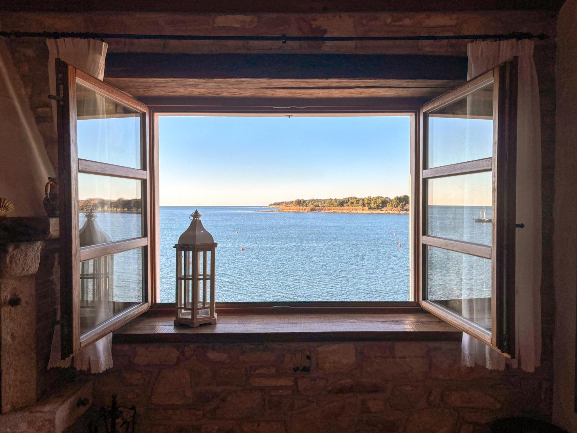 City Center Coastal Escape - Apartments With Sea View Or Cozy Room Novigrad Istria Εξωτερικό φωτογραφία