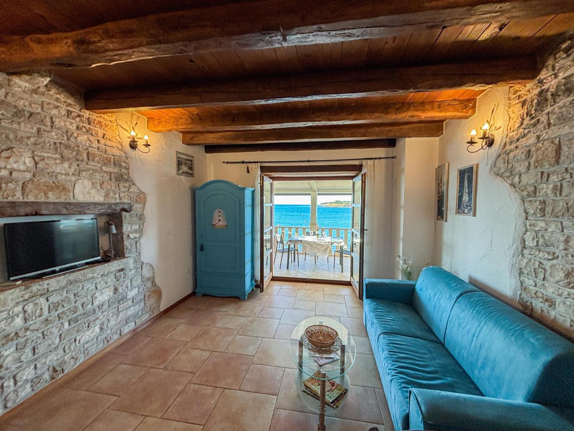 City Center Coastal Escape - Apartments With Sea View Or Cozy Room Novigrad Istria Εξωτερικό φωτογραφία