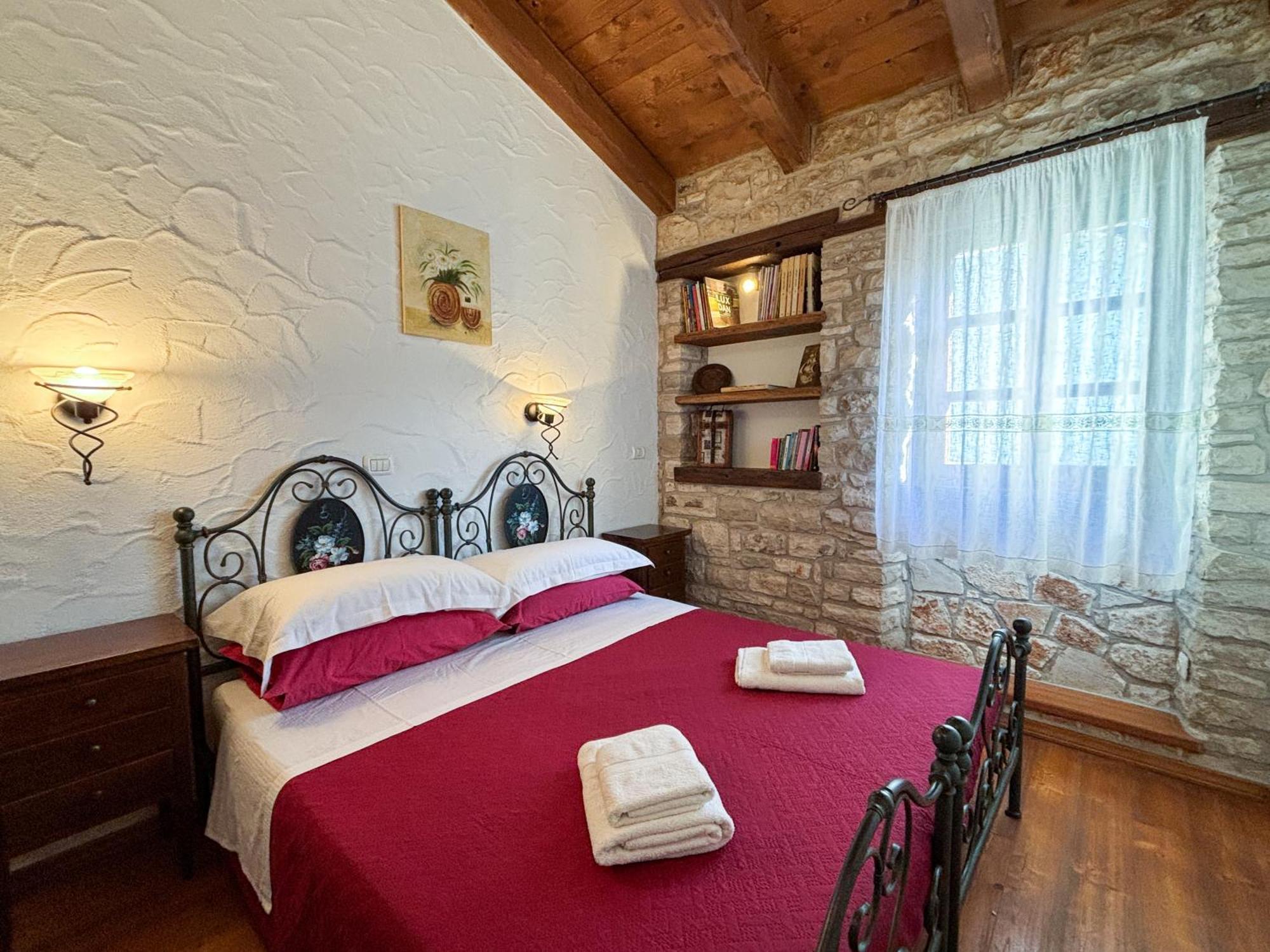 City Center Coastal Escape - Apartments With Sea View Or Cozy Room Novigrad Istria Εξωτερικό φωτογραφία