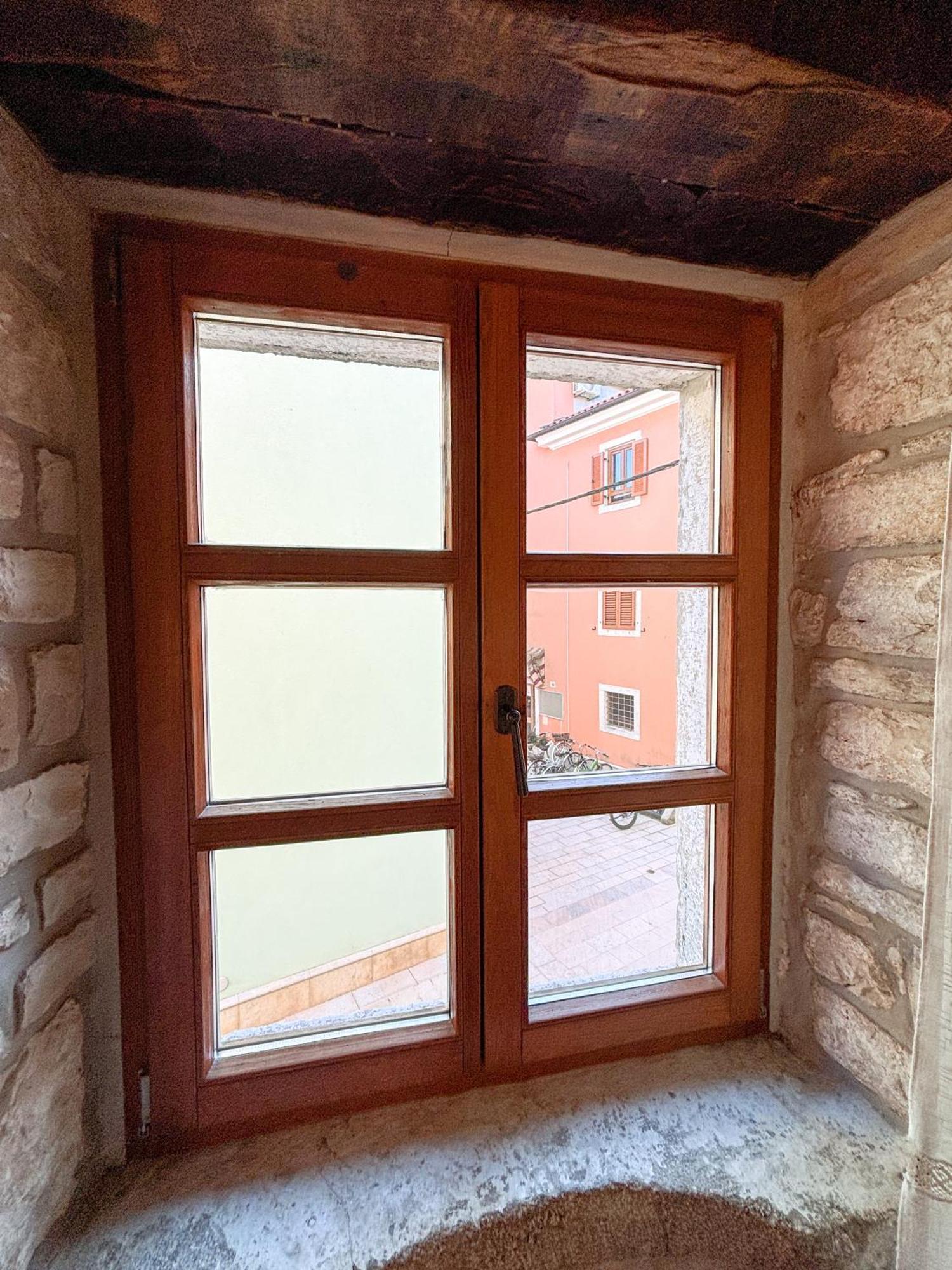 City Center Coastal Escape - Apartments With Sea View Or Cozy Room Novigrad Istria Εξωτερικό φωτογραφία