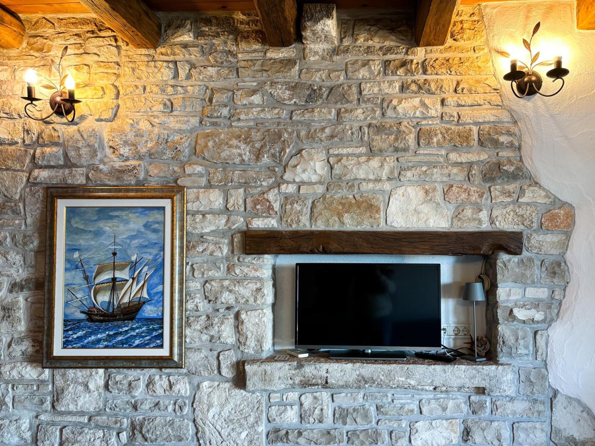 City Center Coastal Escape - Apartments With Sea View Or Cozy Room Novigrad Istria Εξωτερικό φωτογραφία